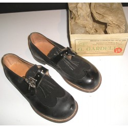 Chaussures anciennes enfant années 30 GéGé Limoges, 