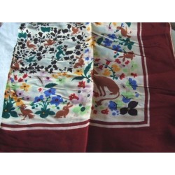 Foulard ancien, vintage, fleurs et animaux