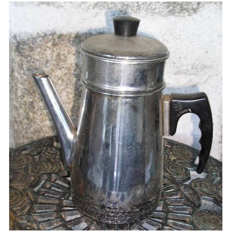 Cafetière métal chromé, complète