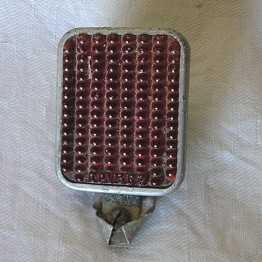 Lot Anciens Catadioptres Réflecteurs Pour Moto Ou Vélo, état D'origine, Old Bike