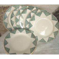 12 assiettes plates anciennes St Amand