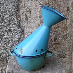 Inhalateur émaillé bleu