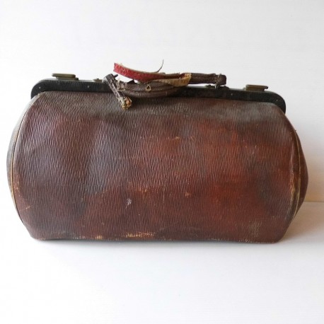 Sac ancien en cuir, médecin  à rénover 45 cm de largeur 