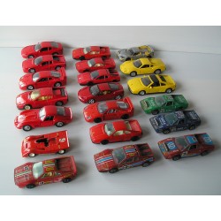 LOT de 20 Voitures miniatures FERRARI 1/43 Burago, Maistro... 