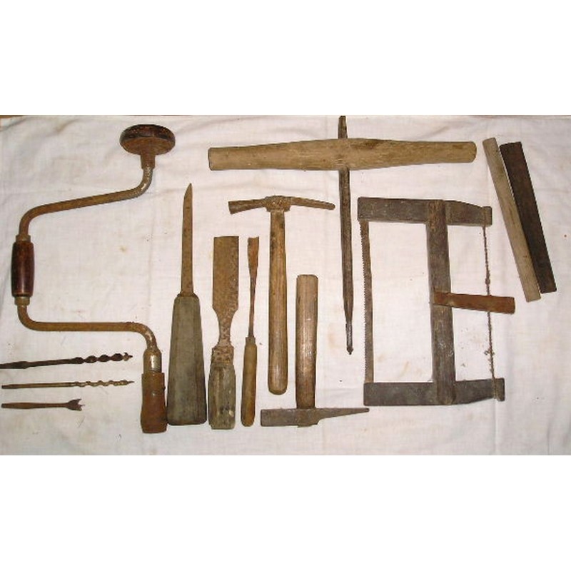 LOT d'outils anciens à bois, menuisier - Broc23