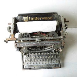 Ancienne machine à écrire ancienne 1930 UNDERWOOD