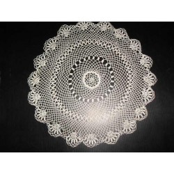 Napperon ancien au crochet, fait main  45cm