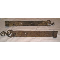 2 Pentures anciennes, forgées 50cm