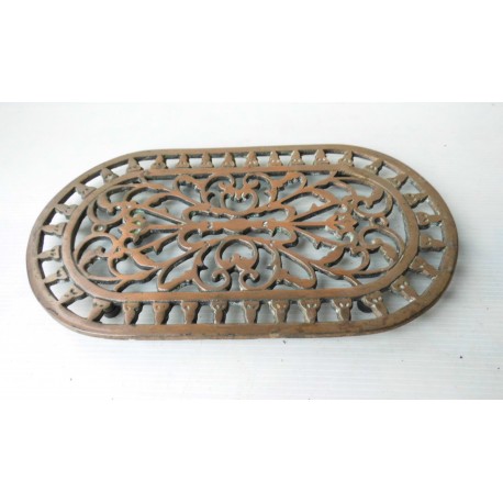 Dessous de plat ancien en cuivre 26cm