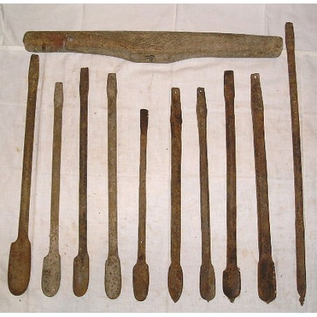 Gouges ou cuillers, 10 outils anciens à bois