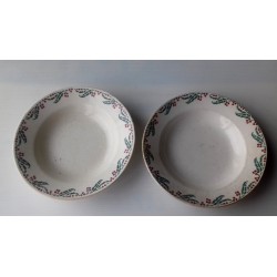 2 assiettes anciennes creuses HOUX