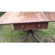 Table rectangle ancienne, pied central 3 embouts griffes de lion en bronze, 2 rabats, 2 tiroirs