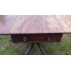 Table rectangle ancienne, pied central 3 embouts griffes de lion en bronze, 2 rabats, 2 tiroirs