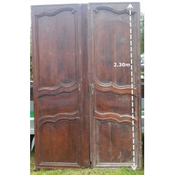 Portes anciennes de  placards 2.30m de hauteur et 1.47m de largeur