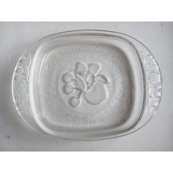 Plat ancien en verre épais, sculpté