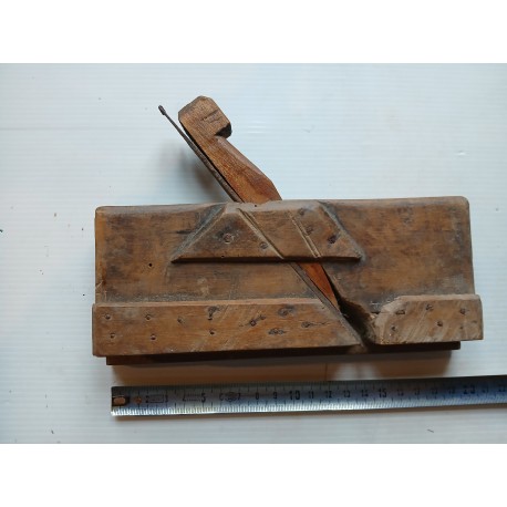 Bouvet rabot ancien lame curve