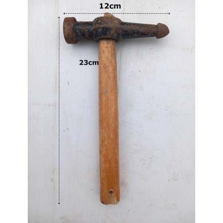 Marteau ancien de ferblantier, ciseleur, métal