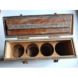 Boite ancienne à 3 grands flacons, bois, n°40, pharmacie, apothicaire, armée....