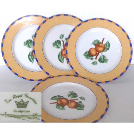 4 assiettes, Fine Royal  Porcelaine de LIMOGES (Sculpture)