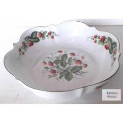 Plat/Saladier Porcelaine de LIMOGES motifs fraises ,20cm