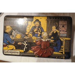 Boite ancienne en fer LA CREPIERE