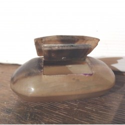 Petite boite en corne 8cm