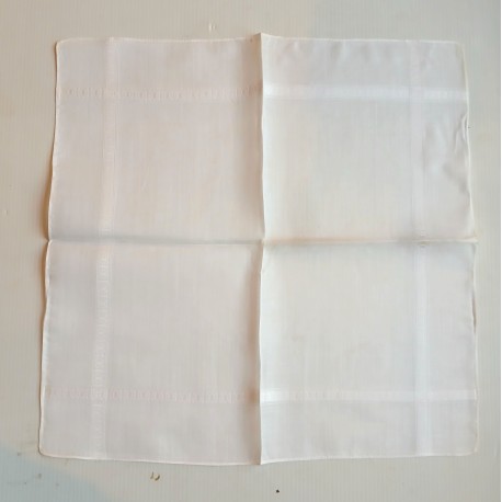 2 Mouchoirs anciens en LINON