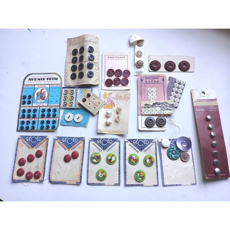 LOT de plaques de boutons vintage, mercerie