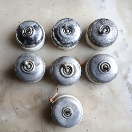 7 interrupteurs en porcelaine et métal, matériel électrique ancien