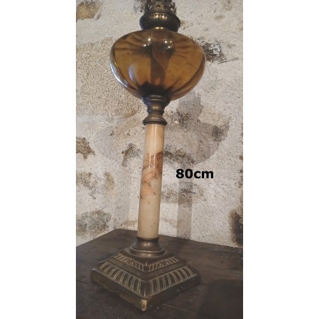 Lampe à pétrole 80cm, en onyx, couleur ambre et verre en cristal de Gouzon