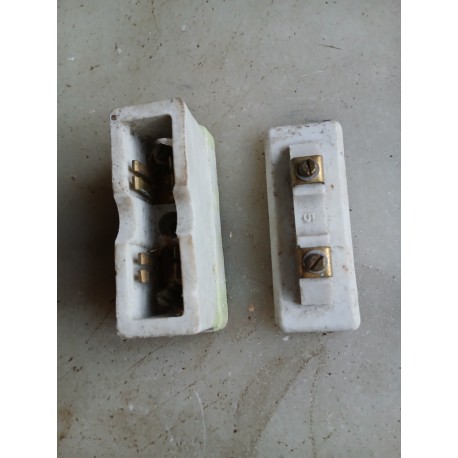 Fusible ancien, matériel électrique en porcelaine D