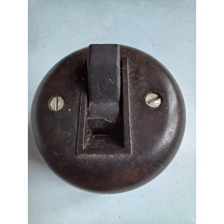 Interrupteur en bakélite, matériel  électrique ancien