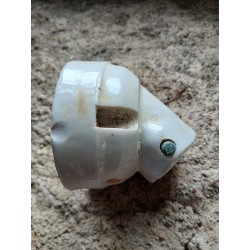 Applique ancienne en porcelaine, inclinée