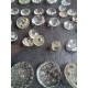 LOT de ~100 boutons en verre