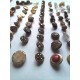 LOT de 90 boutons-bjoux anciens , noirs , dorés, strass,10mm, mercerie (lot 2)