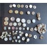 Lot(s) de boutons anciens blancs