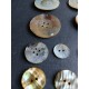 LOT de 17 boutons anciens en nacre