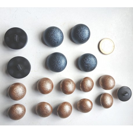 Boutons anciens boule