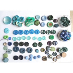 Boutons anciens par lots de couleurs