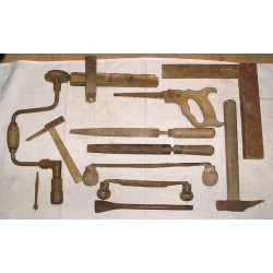 Lot de 11 outils anciens pour bois-sabotier, menuisier